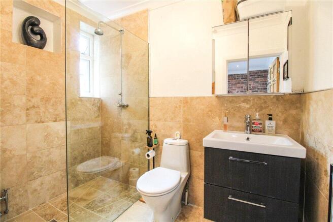 4 bed Semi-Detached for sale Image 7