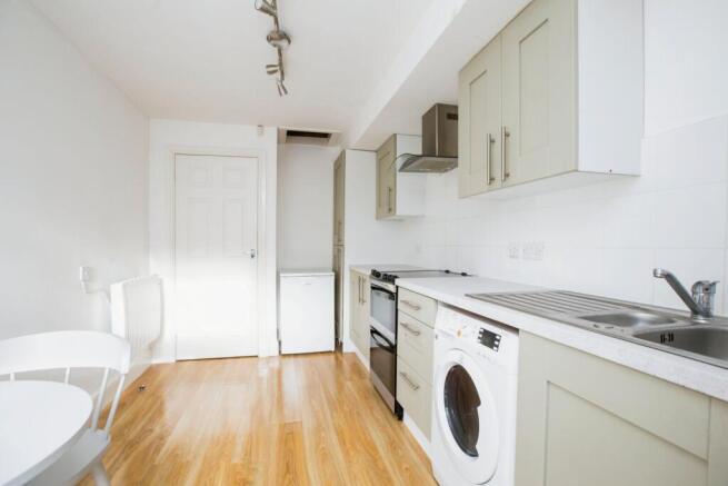 1 bed Apartment for sale Image 6