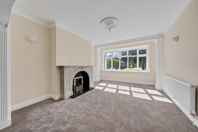 Bishops Avenue, Bromley photo 4