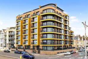 Flat 42, 189, Kingsway, Hove BN3 4GU
