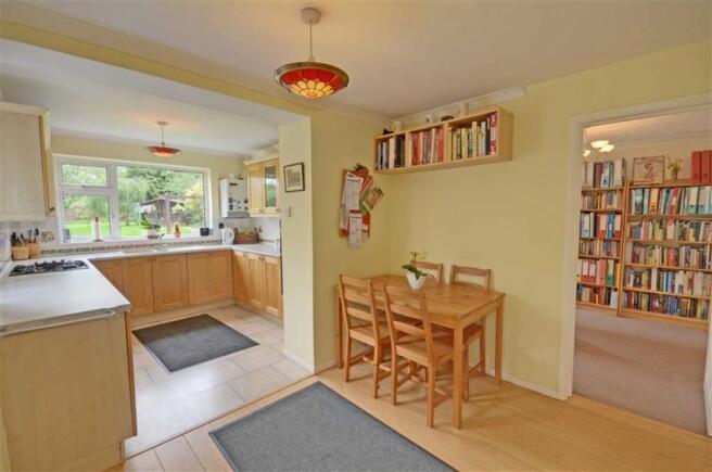 Kitchen / Breakfast 