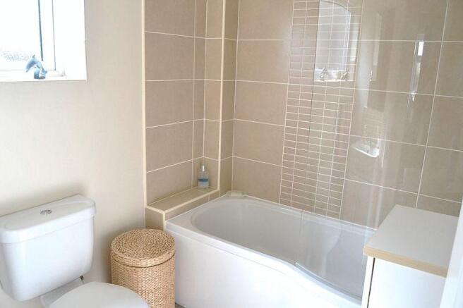 Family bathroom 