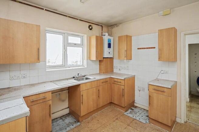 First Floor Flat, 49 Thorpe Road, Walthamstow, London, E17 4LA