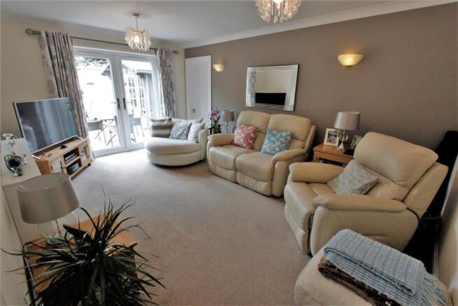 Living Room.JPG