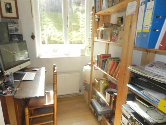 Photo 8