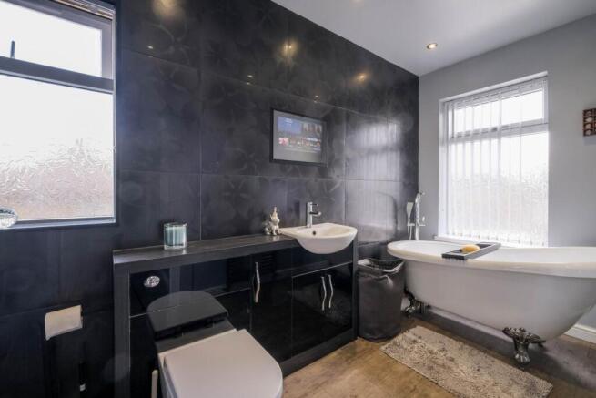 2 bed Semi-Detached for sale Image 7