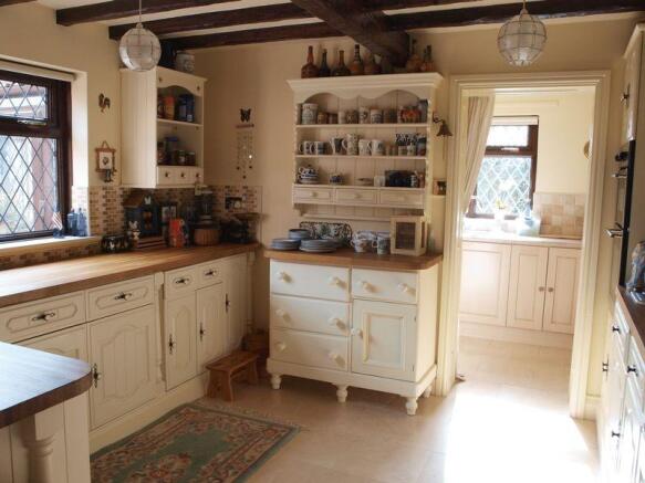 Kitchen (2)
