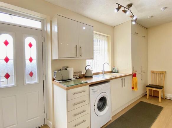 2 bed Terraced for sale Image 9