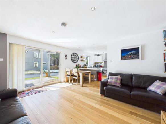 5 Ski Road Cottages