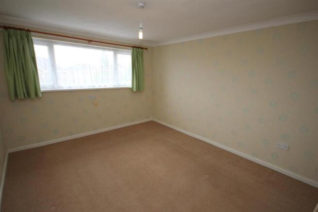 FRONT BEDROOM 2