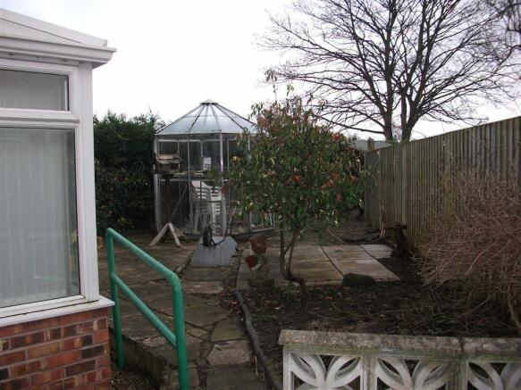 Photo 10
