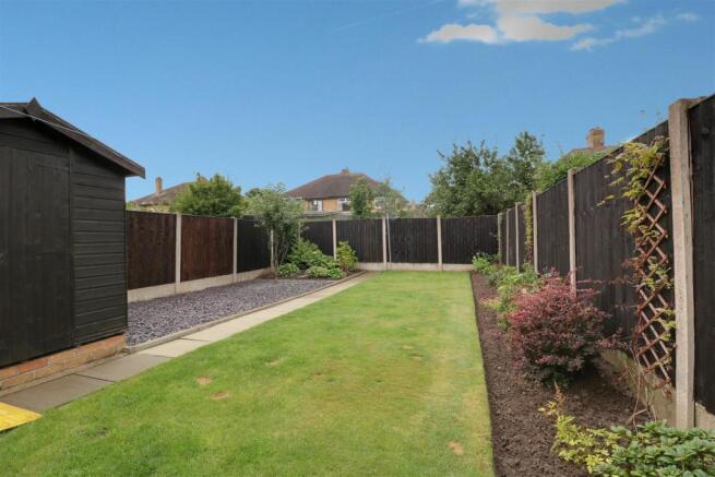 rear garden (9).jpg