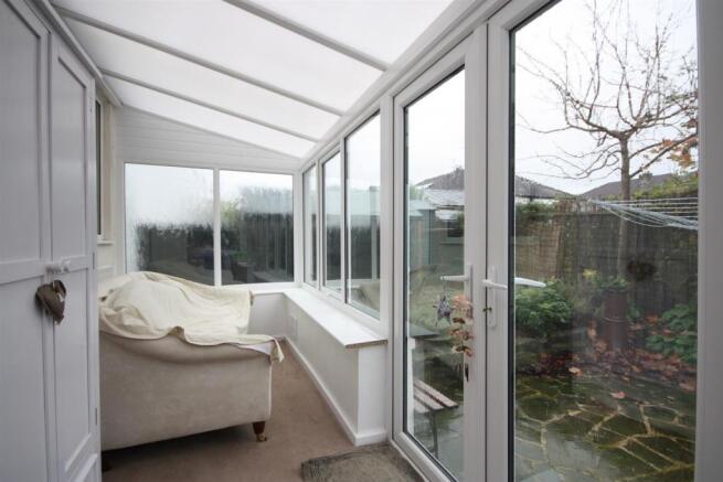 14 Hawkstone View - Conservatory.JPG