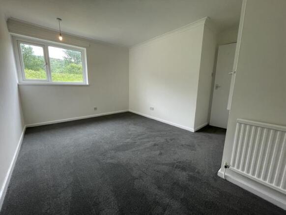 3 bed End of Terrace to rent Image 6