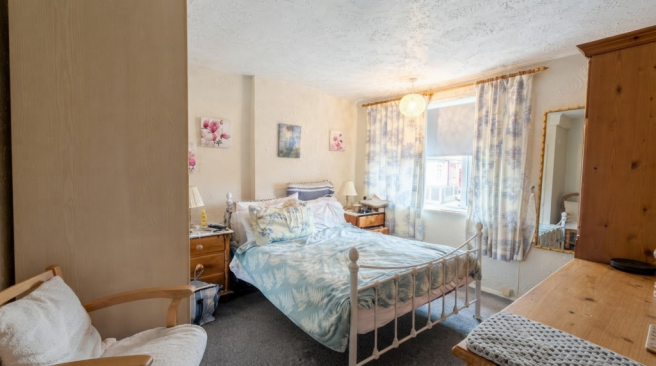3 bed Semi-Detached for sale Image 7