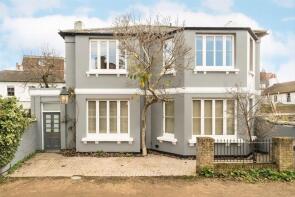 2, The Green, London SW19 5AZ