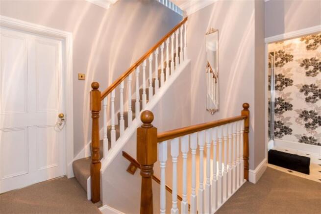 FIRST FLOOR LANDING