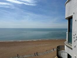 11, Shoreline East, Shoreline Crescent, Folkestone CT20 1FD