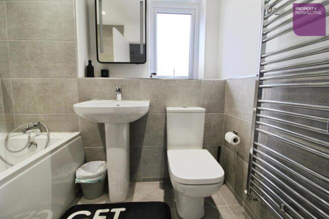 3 bed Semi-Detached for sale Image 11