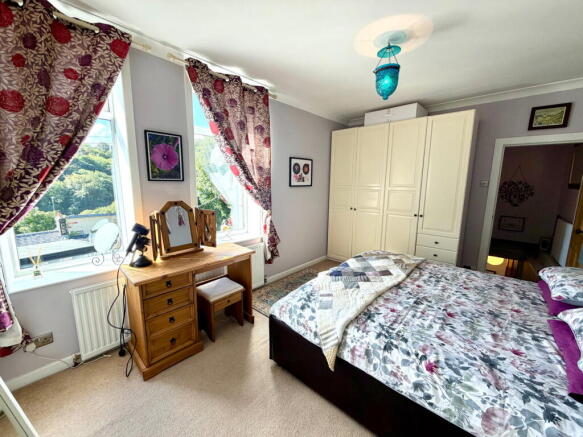3 bed Semi-Detached for sale Image 11