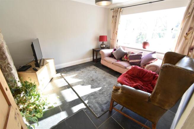 SITTING ROOM/SNUG