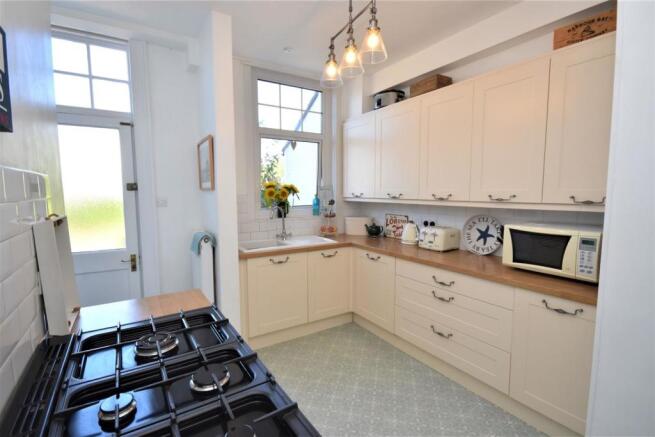 Kitchen.JPG