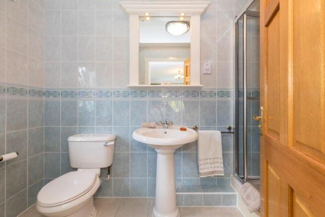 Ensuite