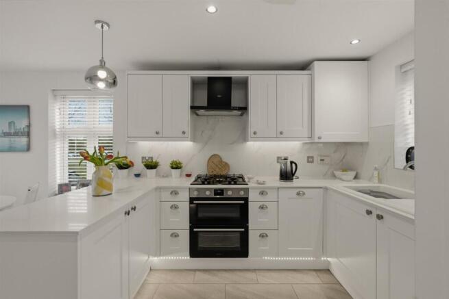 65 Blaen Bran Close-16.jpg