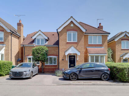 Suffolk Close, London Colney, St. Albans, AL2