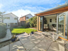 17, Bickleigh Close, Exeter EX4 8QB