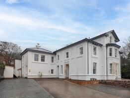 Flat 5, The Mount, Albert Road North, Malvern WR14 3AA