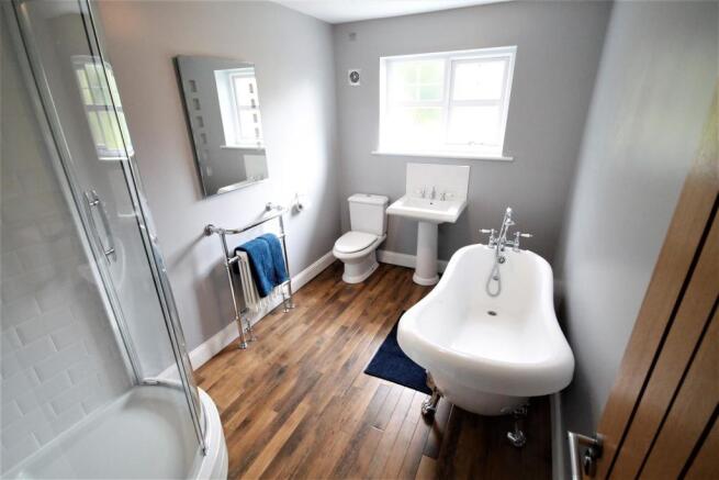 Family Bathroom/WC