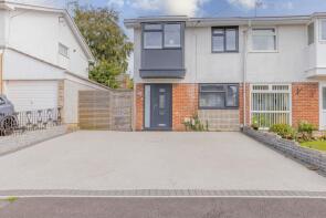 4, Westgil Pen Ffordd, Blackwood NP12 3QS