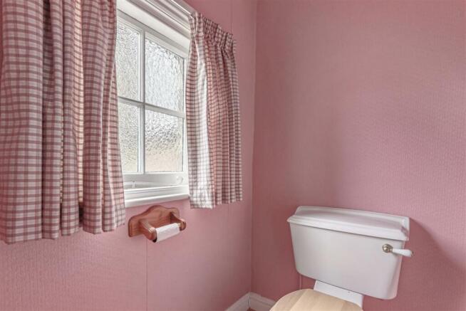 SEPARATE WC