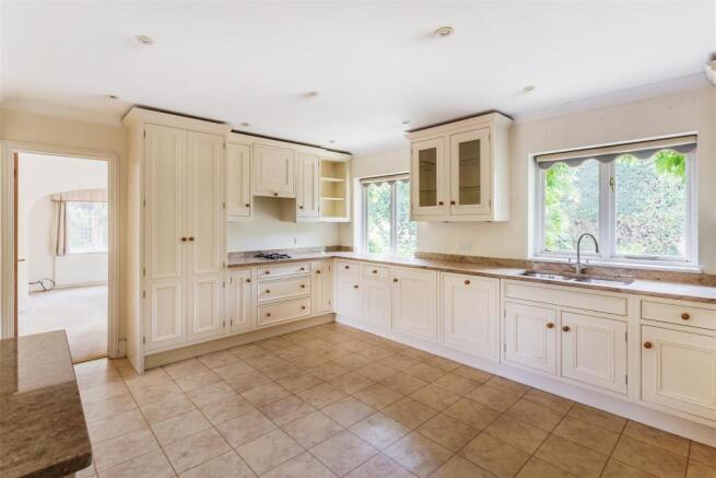 house. estate agency Dunsfold The Chestnuts