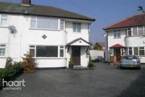 12, Avenue Close, London N14 4BJ