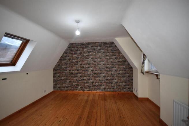 3 bed Detached for sale Image 4