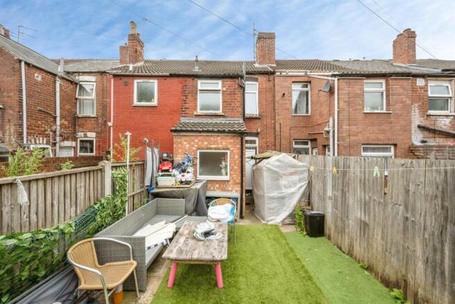 2 bed Terraced for sale Image 11