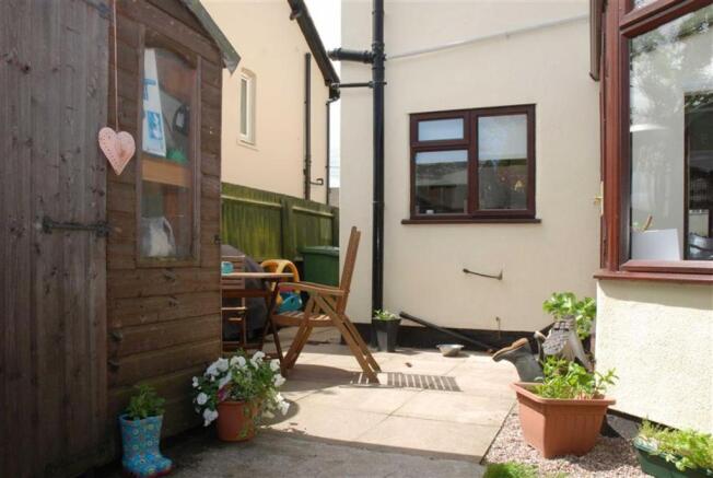 Photo 11
