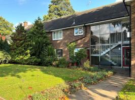 16, Dalewood Croft, Birmingham B26 1NB