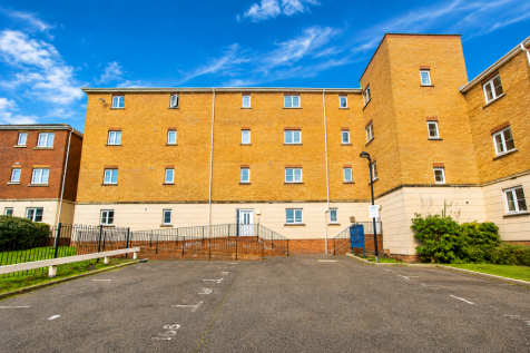 Ambleside, Purfleet-on-thames, RM19