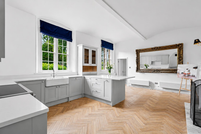 Kitchen Diner_3.png