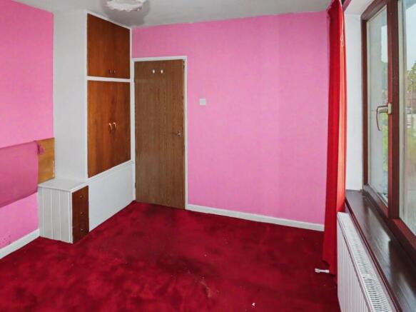 3 bed Semi-Detached for sale Image 8