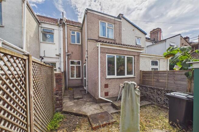 18 Dunkirk Road, Fishponds, Bristol BS16 3DJ | Fre