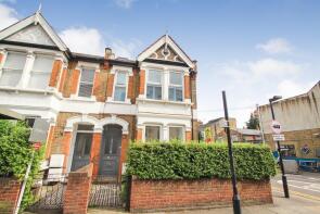 Ground Floor Flat 1, 2, Hainault Road, London E11 1EE