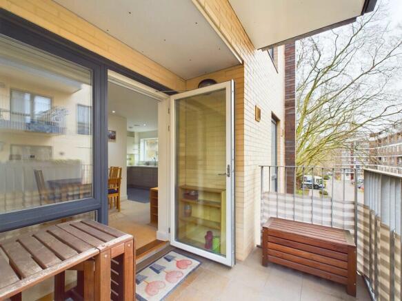 CAM03741G0-PR0054...