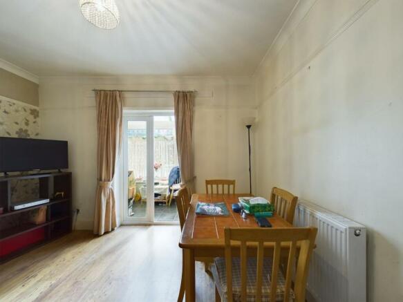 CAM01576G0-PR0148-STILL013.jpg