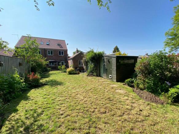 garden 3.jpg