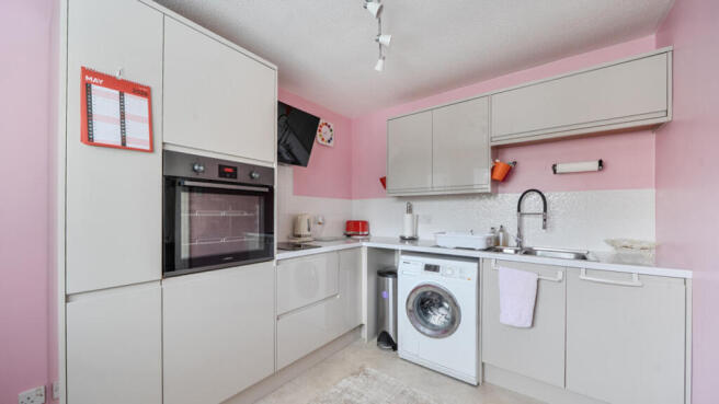 1 bed Flat for sale Image 8