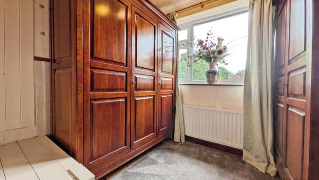 3 bed Terraced for sale Image 11